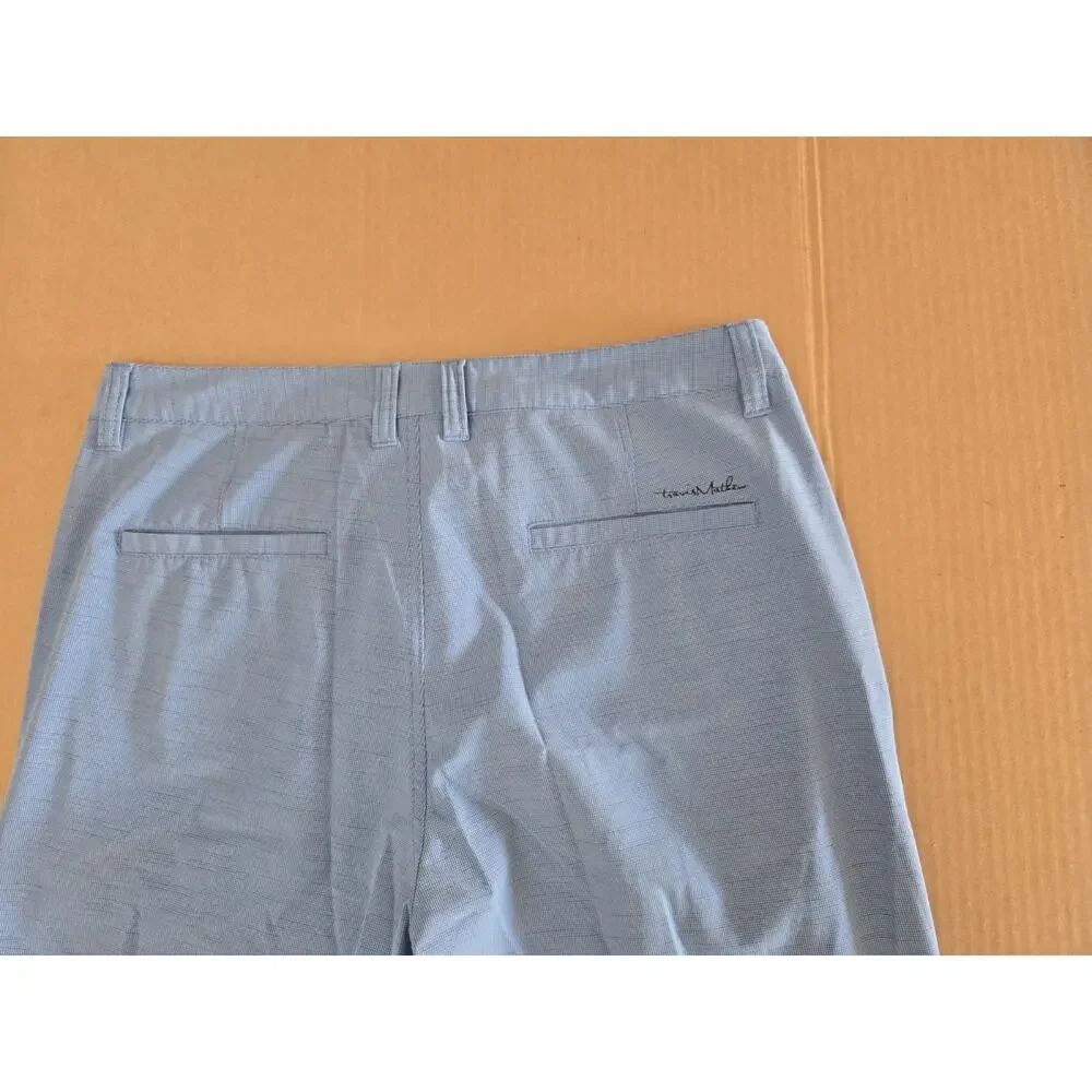 Travis Mathew Bermuda Blus 8” Golf Casual Shorts Men Size 34